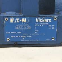 Load image into Gallery viewer, Eaton Vickers KDG3V 8 33C33ON E 20 valve with DGMA-3-C2-10 pilot