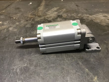 Load image into Gallery viewer, Numatics Pneumatic Cylinder G449A5SMoo60042 3M7T-921516-10
