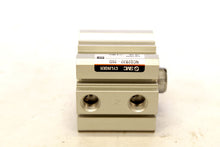 Load image into Gallery viewer, SMC NCQ2B32-20D PNEUMATIC CYLINDER 32MM BORE 20MM STROKE 145PSI