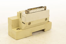 Load image into Gallery viewer, SMC SV1000-51D1-33A-N9 Pneumatic Valve End Block