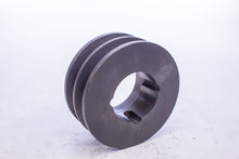 Load image into Gallery viewer, Martin Sprocket &amp; Gear Bushing Bore V-Belt Pulley 2 B 36 TB 1210