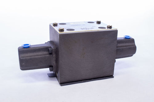 Parker D3A20DN 30 Hydraulic Valve