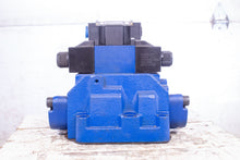 Load image into Gallery viewer, Rexroth R978027086 R901350762 Directional Spool Valve