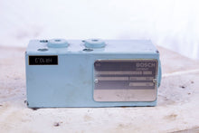 Load image into Gallery viewer, Bosch Rexroth 0 811 104 128 Valve 081110128