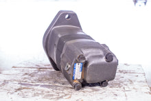 Load image into Gallery viewer, Eaton Charlynn 104-1220-006 Hydraulic Motor