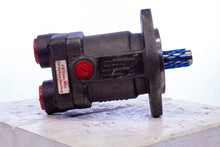 Load image into Gallery viewer, Vickers MFB5UY21 V 85780N Hydraulic Piston Motor