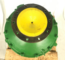 Load image into Gallery viewer, DE30849 AN373649 Final Drive Right Hand for John Deere S670 S680 S690 Combines