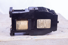 Load image into Gallery viewer, Siemens 3TH8262-OB Contactor Relay