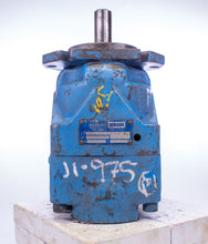Load image into Gallery viewer, Hagglunds Denison M4E 214 1N 00A1 02 RHX11084NN Hydraulic Vane Motor Parker