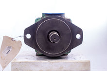 Load image into Gallery viewer, Vickers DMY669-002 Hydraulic Pump