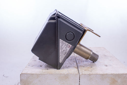 United Electric Controls CO H300 8220 Model 614