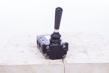 Load image into Gallery viewer, Schrader Bellows 522831000A Valve