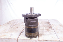 Load image into Gallery viewer, TRW Ross 162 92 A MF101210AAAB MF 165 Hydraulic Motor