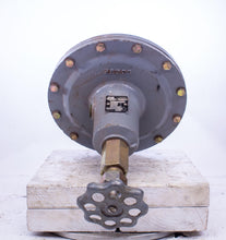 Load image into Gallery viewer, Fisher Controls Type 95 LD-27 Pressure Regulator