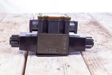 Load image into Gallery viewer, Parker D1VW003CNYCF5 Hydraulic Valve