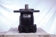 Load image into Gallery viewer, Parker Commercial Hydraulic Pump 326-9111-185 9063200H