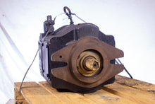 Load image into Gallery viewer, Parker Denison PVP100302R26B3M10X3710 Hydraulic Piston Pump