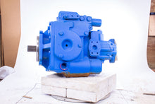 Load image into Gallery viewer, Eaton 4620-092 Clockwise rotation CW Piston Pump