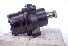 Load image into Gallery viewer, Sauer Hydro-Gear HGM-12E-3054 Wheel Motor