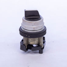 Load image into Gallery viewer, Eaton Cutler Hammer HT8JAH3A Selector Switch