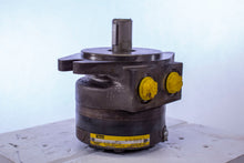 Load image into Gallery viewer, Parker 110A-036-BS-0 Hydraulic Motor