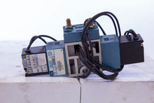 Load image into Gallery viewer, MAC 724C-12-PI-501BA  PIB501BA Solenoid Valve Assembly