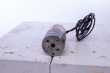 Load image into Gallery viewer, Skinner Parker V10 Series 3 Way Hydraulic Solenoid Valve V18LX12 120/60