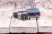 Load image into Gallery viewer, Bosch Valve 9810231438 081WV06P1V1012WS024/00D51