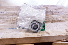 Load image into Gallery viewer, Allen Bradley 800T-A1D2P Green Flush Head Push Button