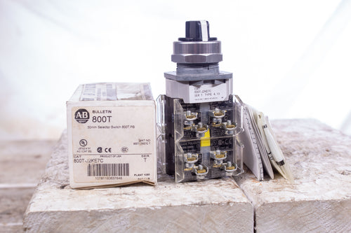 Allen Bradley 800T-J2KE7C 30MM Selector Switch