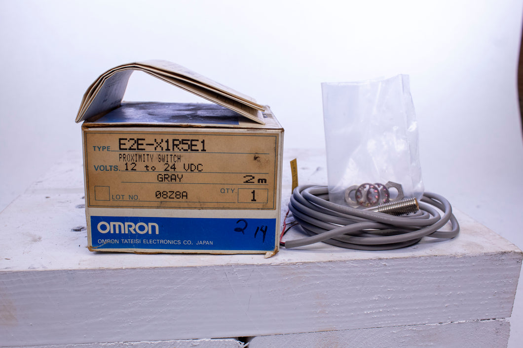 Omron E2E-X1R5E1 Proximity Switch