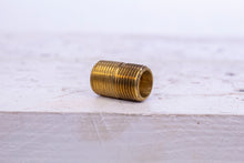 Load image into Gallery viewer, Couplings Co 112E 3/8 Close Nipple Threaded Brass Fitting - box of 8