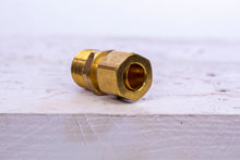 Load image into Gallery viewer, Brass Fittings 68FF 1/2 x 1/2 Comp 425910 - box of 4 Couplings Co