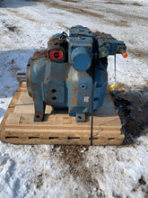 Load image into Gallery viewer, Rexroth A2v1000HDOR5GP 132KW 900RPM Hydraulic Pump
