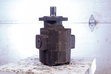 Load image into Gallery viewer, Parker-Commercial Intertech Gear Pump 3139610823