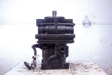 Load image into Gallery viewer, Danfoss M46-4277/r 856189140 Variable Displacement Pump