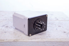 Load image into Gallery viewer, Dayton Solid State Time Delay Relay 6X603M 1-10 sec 120VAC