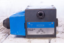 Load image into Gallery viewer, Vickers Pilot Directional Control Solenoid Valve DG4S4-012B-B-60